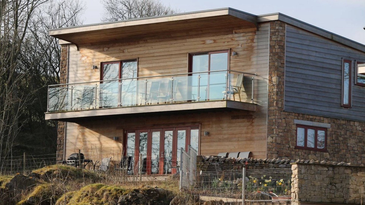 Capernwray Cabin | Luxury, dog friendly, edge of Lake District holiday cottage
