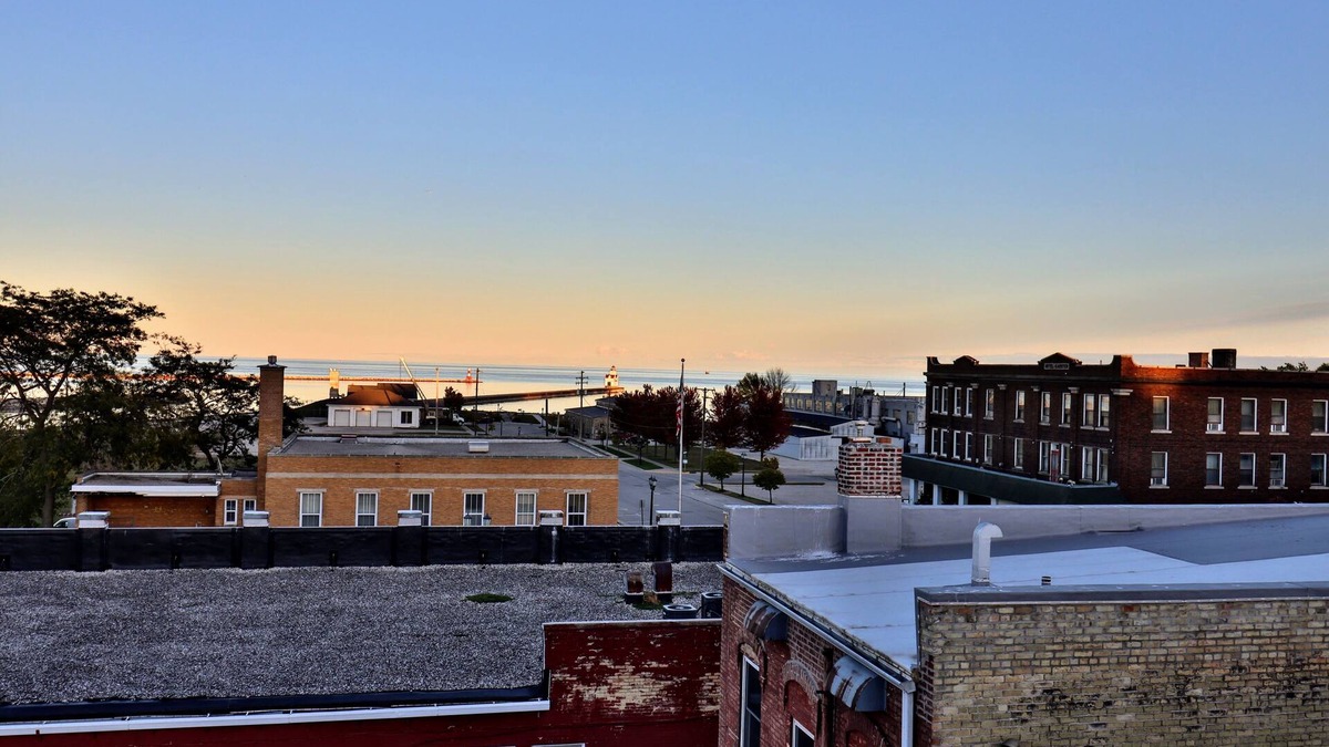Kewaunee Apartment | Luxury Door Peninsula Loft Apartment - 30 Mins from Lambeau Field