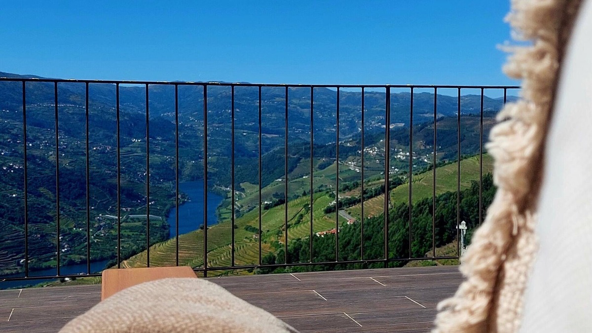 Vila Marim House | Luxury Douro Villa | Private pool, river views & BBQ Terrace