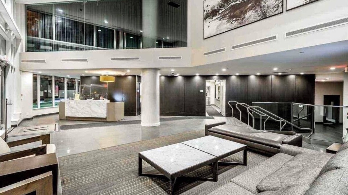 Downtown Vancouver Condo | Luxury Downtown Condo with A/C, Laundry, Parking