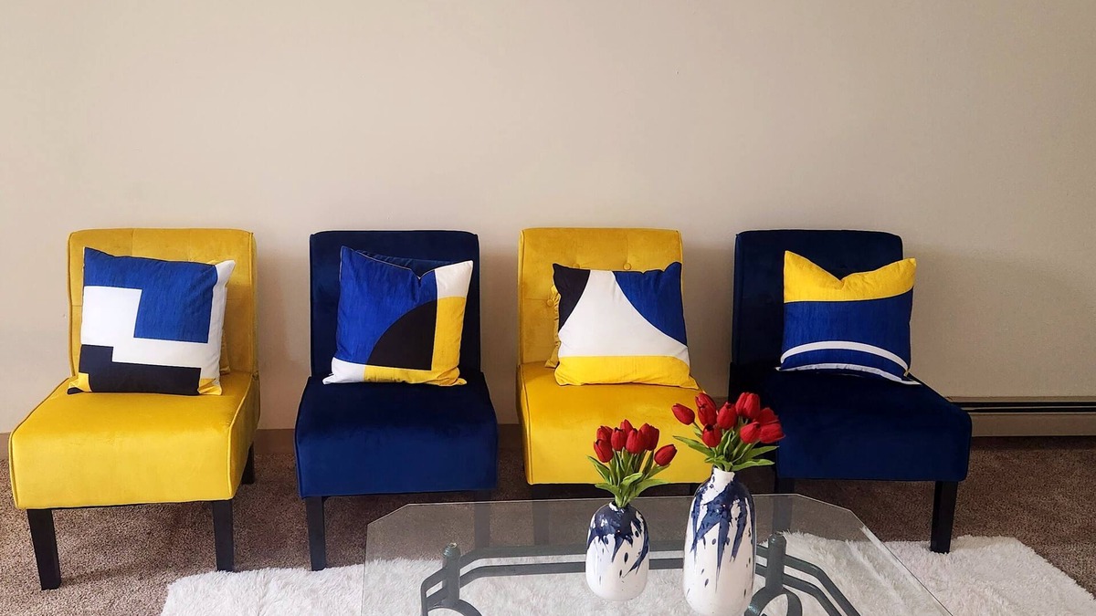 Waukesha Apartment | Luxury downtown Living just 3 minutes from hospital!