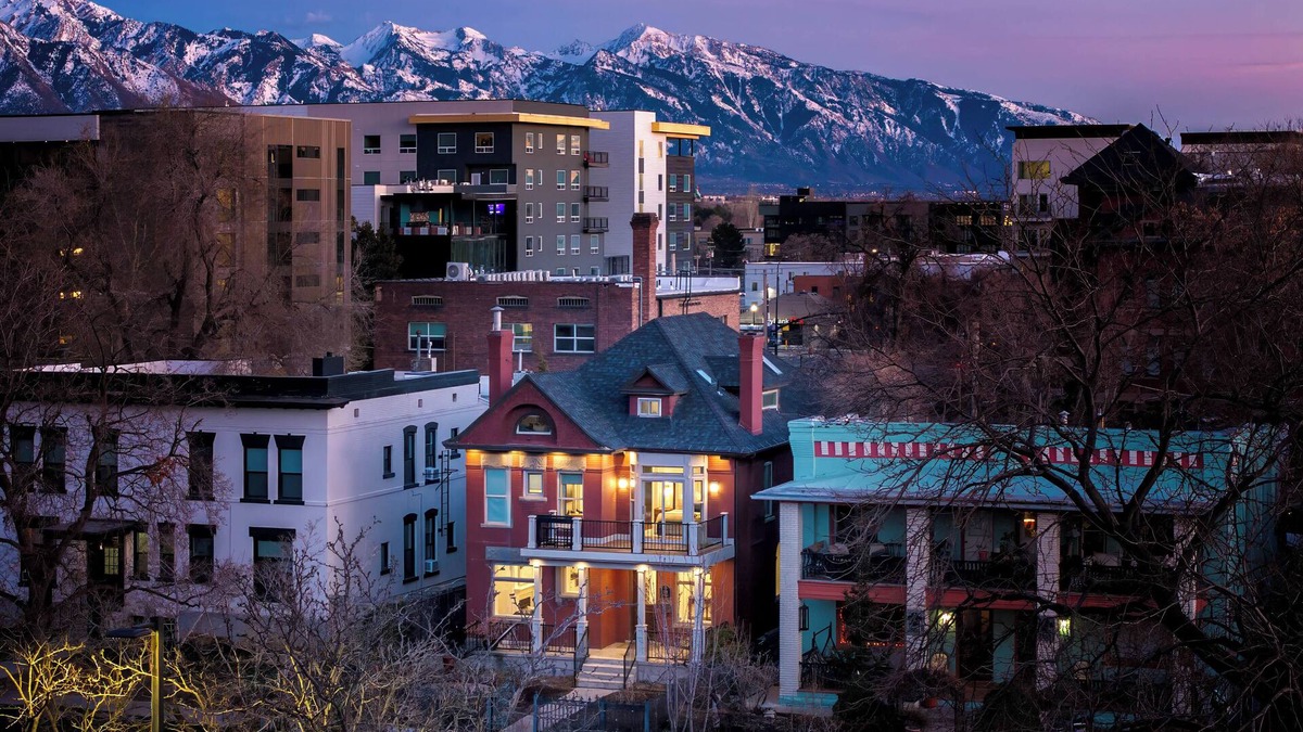 Downtown Salt Lake City House | Luxury Downtown Retreat | 4BR w/Hot Tub & Views