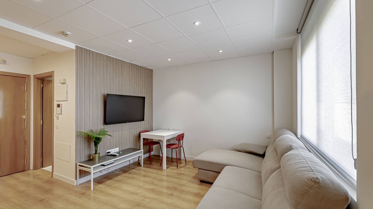 Rejas Apartment | Luxury Duplex Feria de Madrid 6 people 211