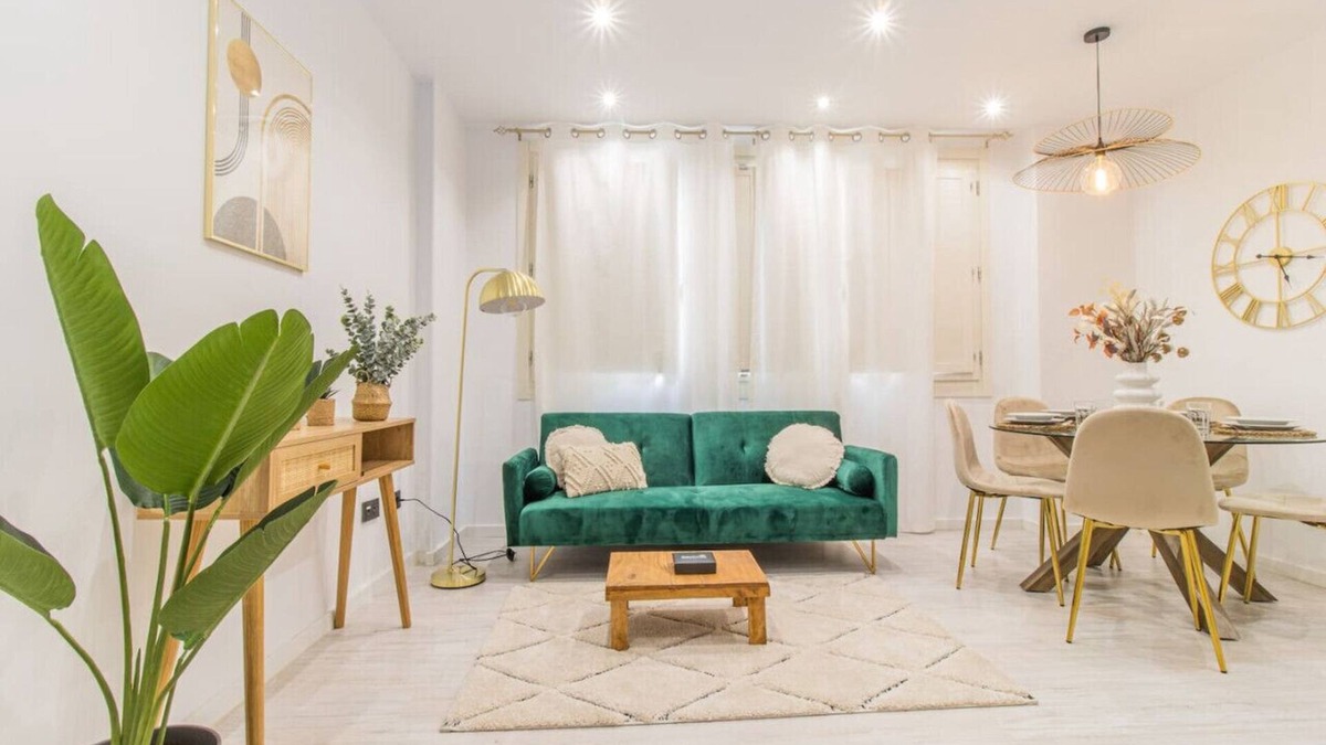 Zaragoza Old Town Apartment | Luxury Duplex Plaza del Pilar