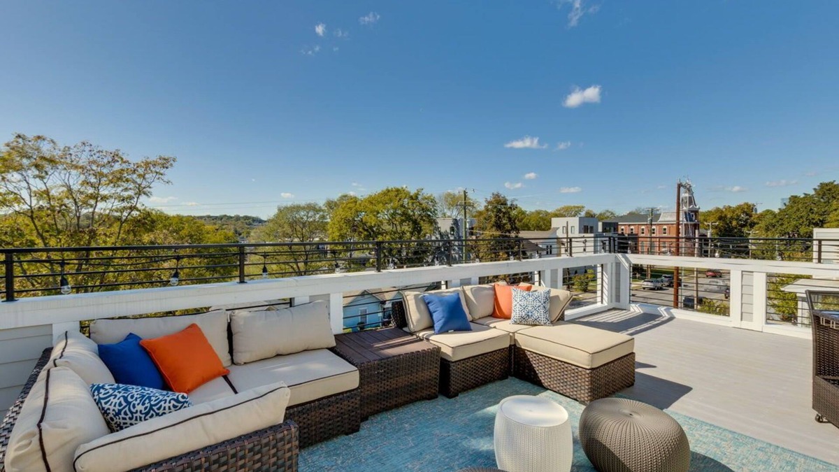 Chestnut Hill House | Luxury@Dwell/Rooftop With Views/Mins to Downtown