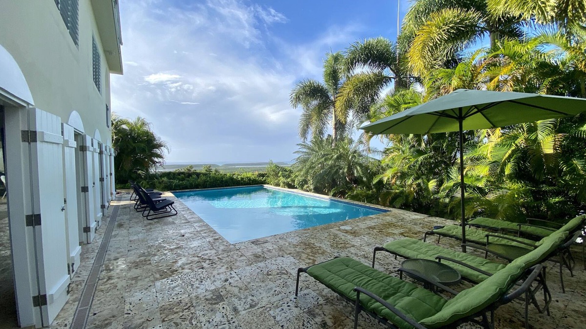 Puerto Ferro House | Luxury Eco-Friendly Villa with Stunning Pool and View
