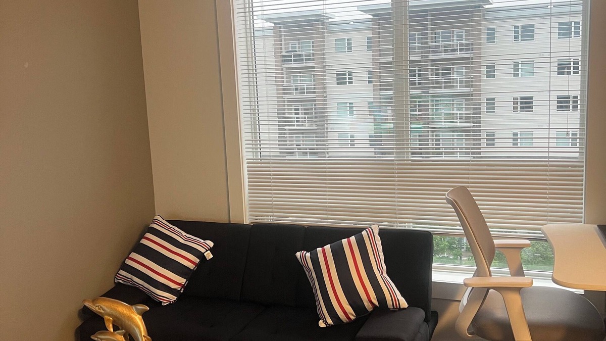 Fort Gary Apartment | Luxury entire 1 bedroom unit