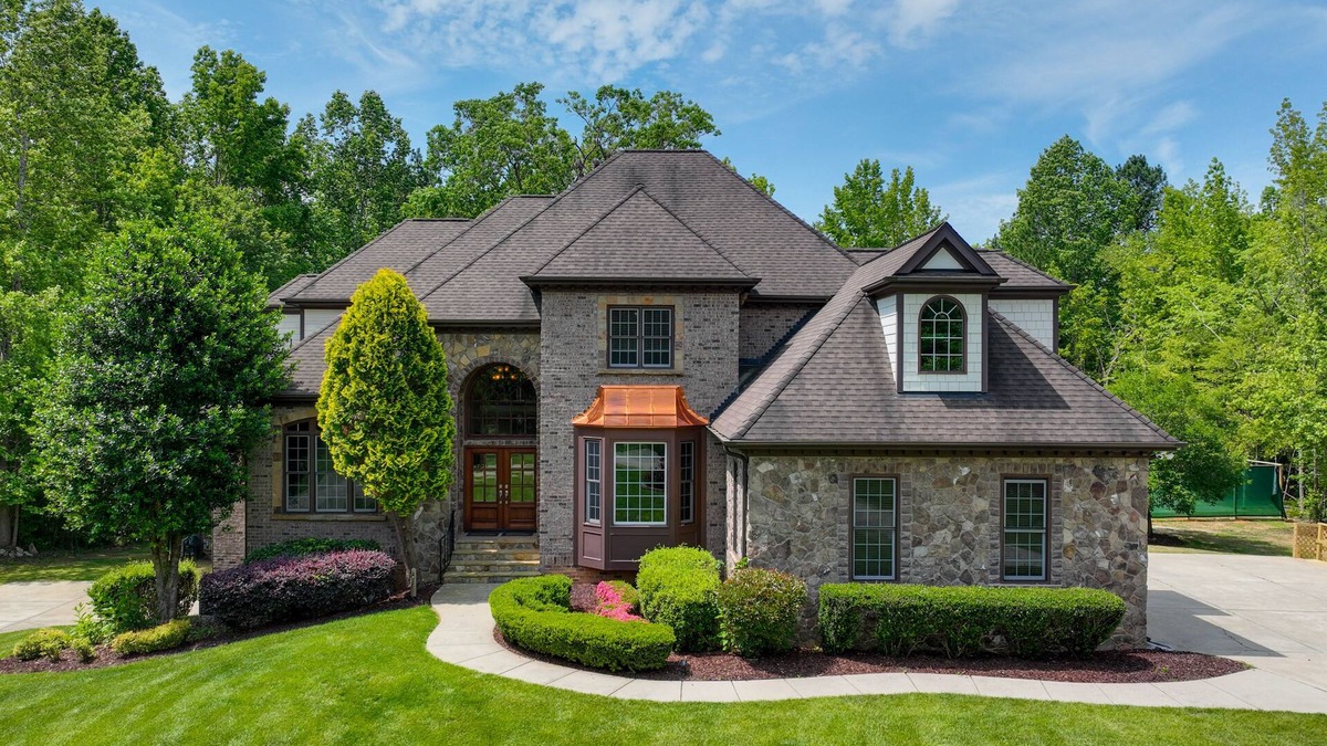 Wake Forest House | Luxury Estate: Private Hot Tub & Pickleball Court