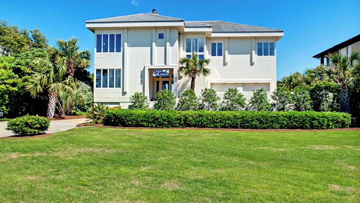 Shell Island House | Luxury Estate on the Ocean -Casa Blanca with Oceanfront HEATED Pool