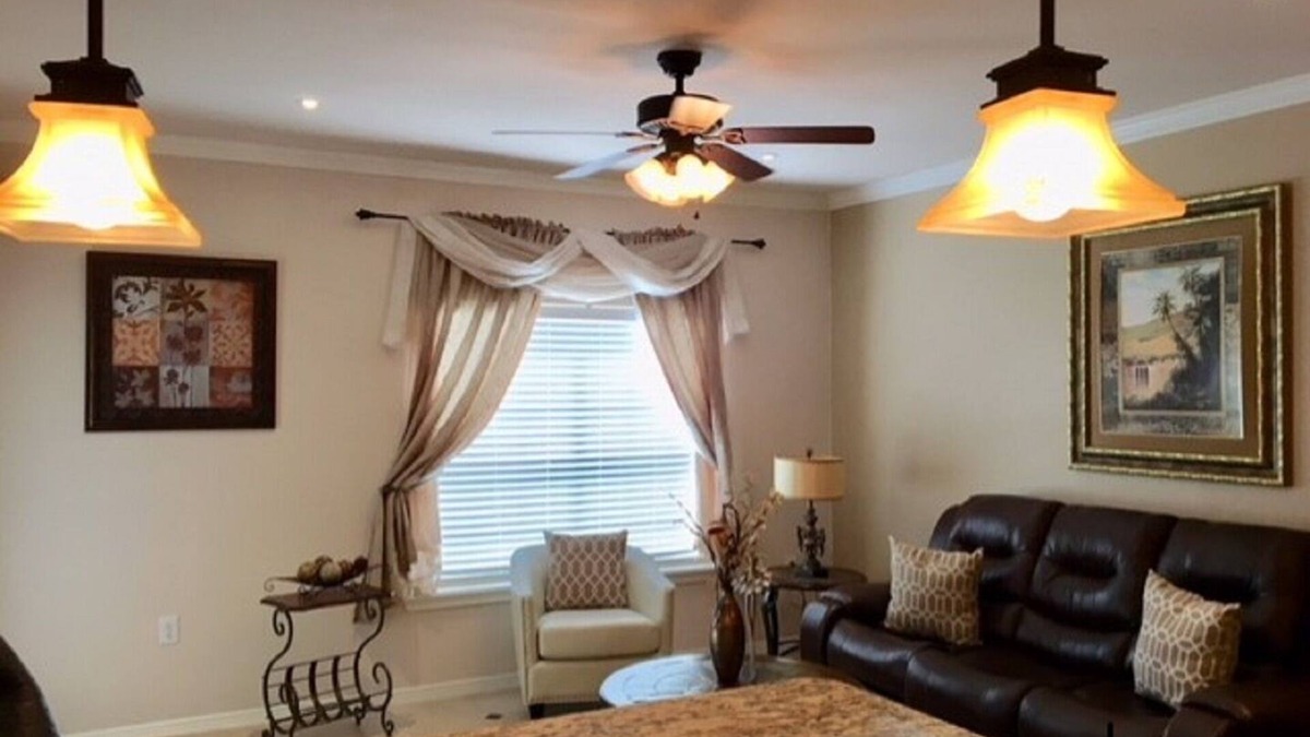 South Shore Harbour Condo | Luxury Executive Condo !