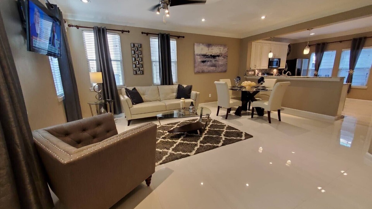 Clear Lake Shores House | LUXURY EXECUTIVE TOWNHOUSE - HoustonKemah Area