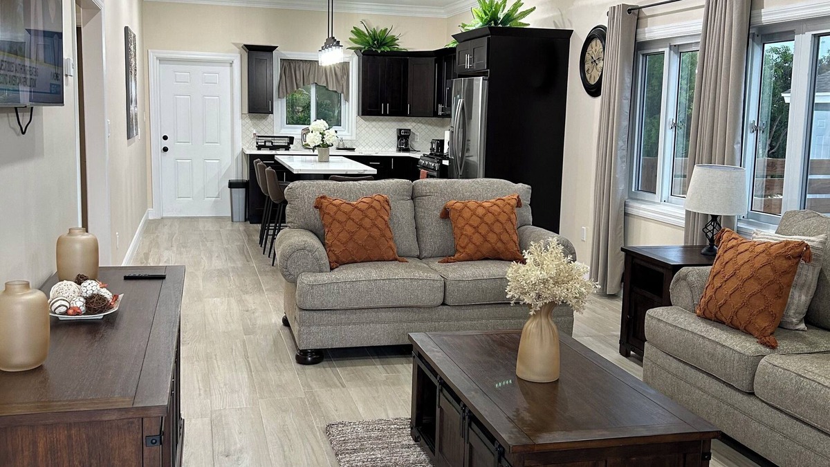 Farmer's Hill Apartment | Luxury Exuma 2bdrm Apartment #1