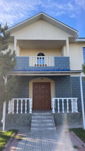 Cholpon-Ata Villa | Luxury-Family-Cottage