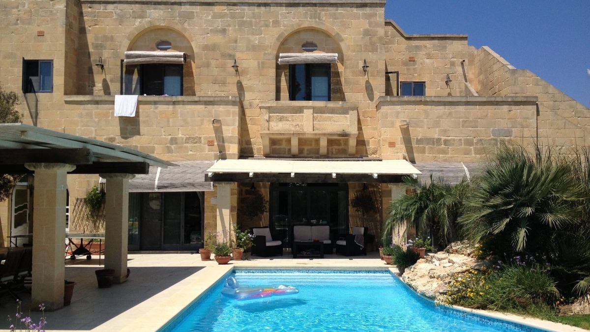 Nadur House | Luxury Family Villa With Stunning Large Garden and Pool.
