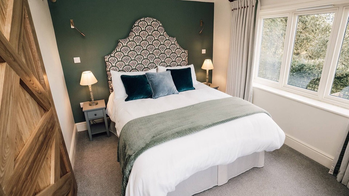Northallerton Cottage | Luxury Farm Cottage with Hot Tub in Yorkshire