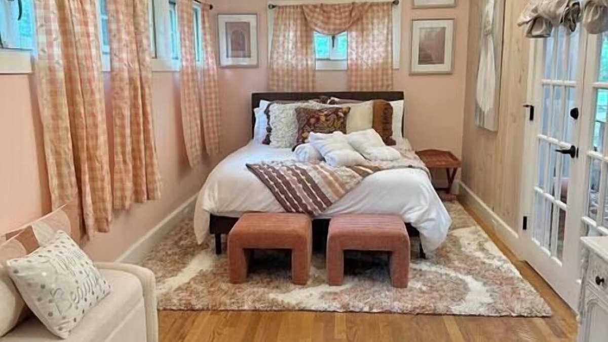 Hancock Other | Luxury Farm Stay-The Cottage at Glenrose - Wolf Pine Hollow