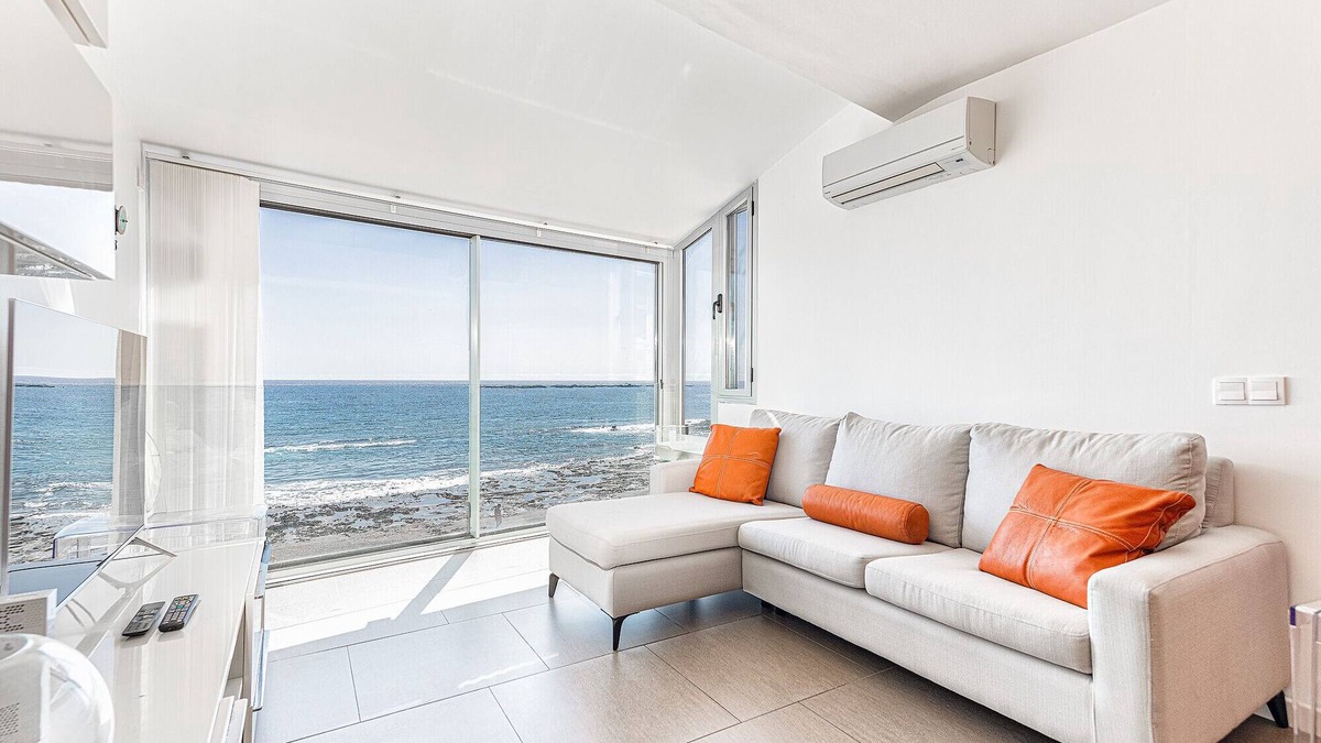 Melenara Apartment | Luxury First Line Apartment.