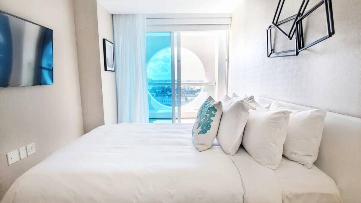 Barrier Island Condo | Luxury Fort Lauderdale Beach Resort