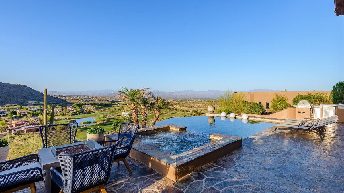 Fountain Hills House | Luxury Fountain Hills, VIEWS, infinity Edge Pool, Hot Tub, Sleeps 14