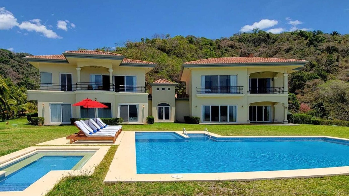 Belen de Nosarita Villa | Luxury, Four bedroom, Private, Ocean/Tropical Views, Bluezone