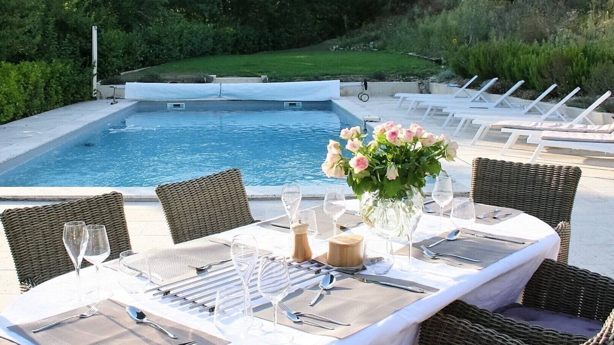 Alos Villa | Luxury French House with Air Con, Large Private Pool, WiFi and Great Facilities