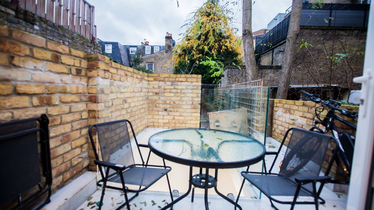 Fulham Broadway House | Luxury Fulham 3 bedroom Garden House