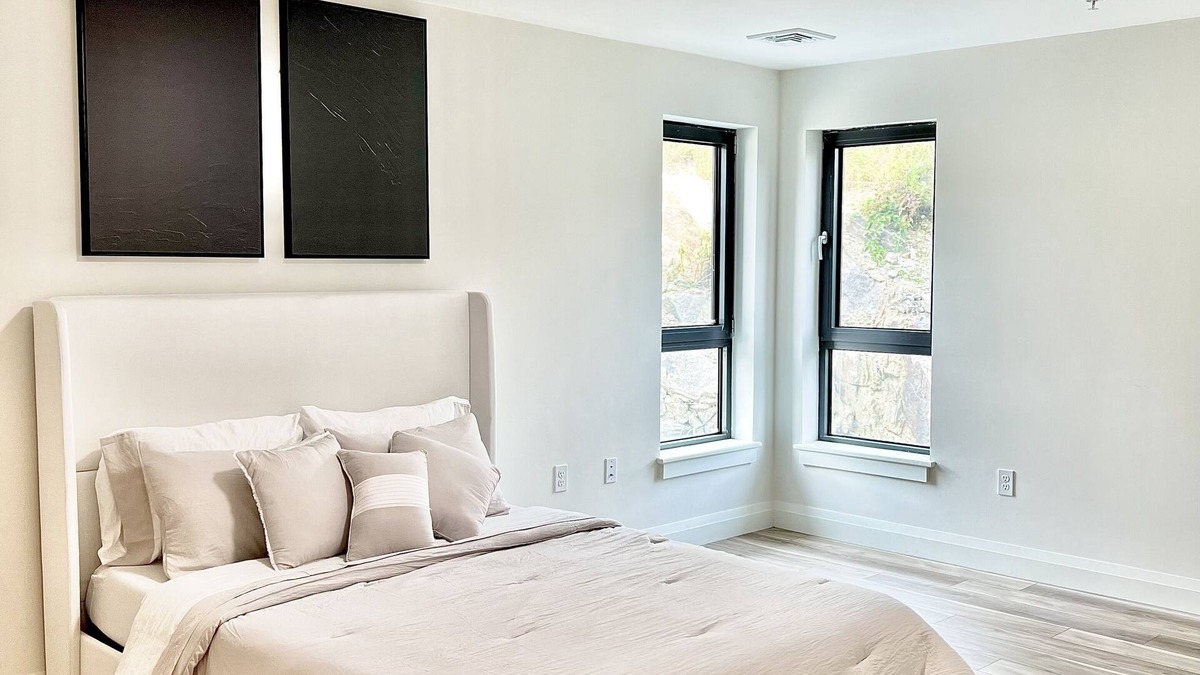 Quincy Apartment | Luxury Furnished Apartment in Heart of Quincy