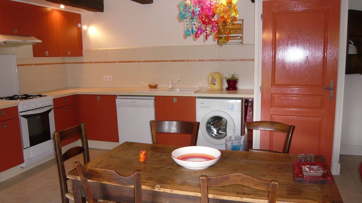 Boisse Cottage | Luxury gite for adult couples, peaceful, open views, large swimming pool