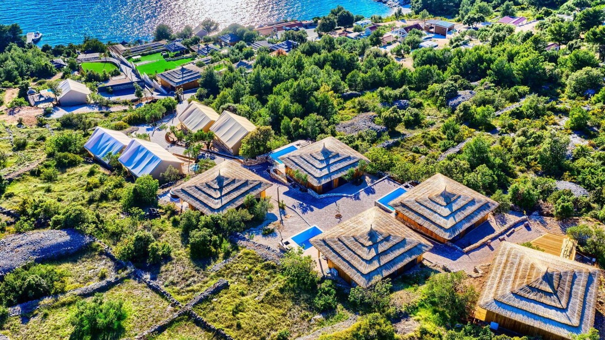 Susica House | Luxury Glamp New Horizons III