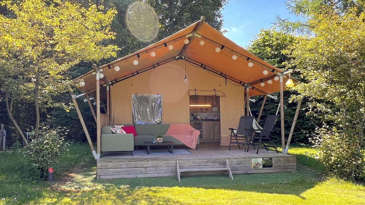 Hulshorst House | Luxury Glamping in the Veluwe on beautiful park