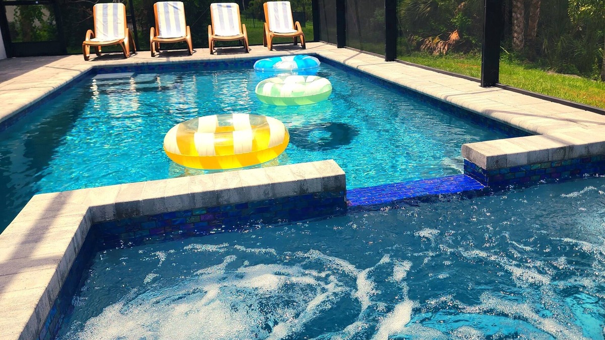 Pine Valley House | Luxury Golf Course Retreat with Heated Pool & Spa