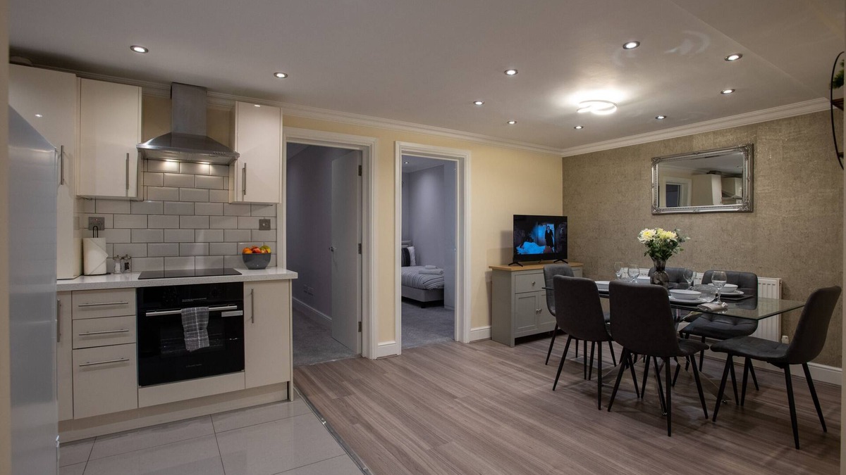 Oakleigh Apartment | Luxury Ground Floor 2 Bedroom Apartment