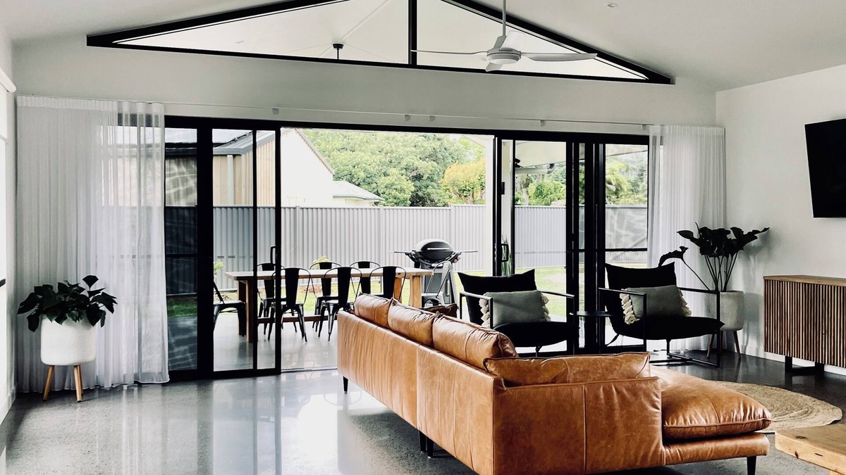 Mossman House | Luxury Guest House with Mountain Views