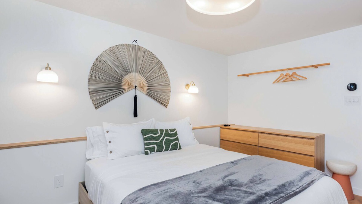 Mission District House | Luxury guest suite with private bath