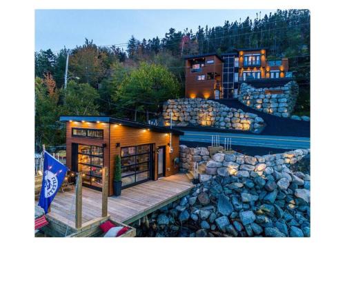 Halifax House | Luxury Halifax Waterfront Paradise -Pool, Hot Tub, Private Wharf, Boathouse, Backyard Oasis, Lookout