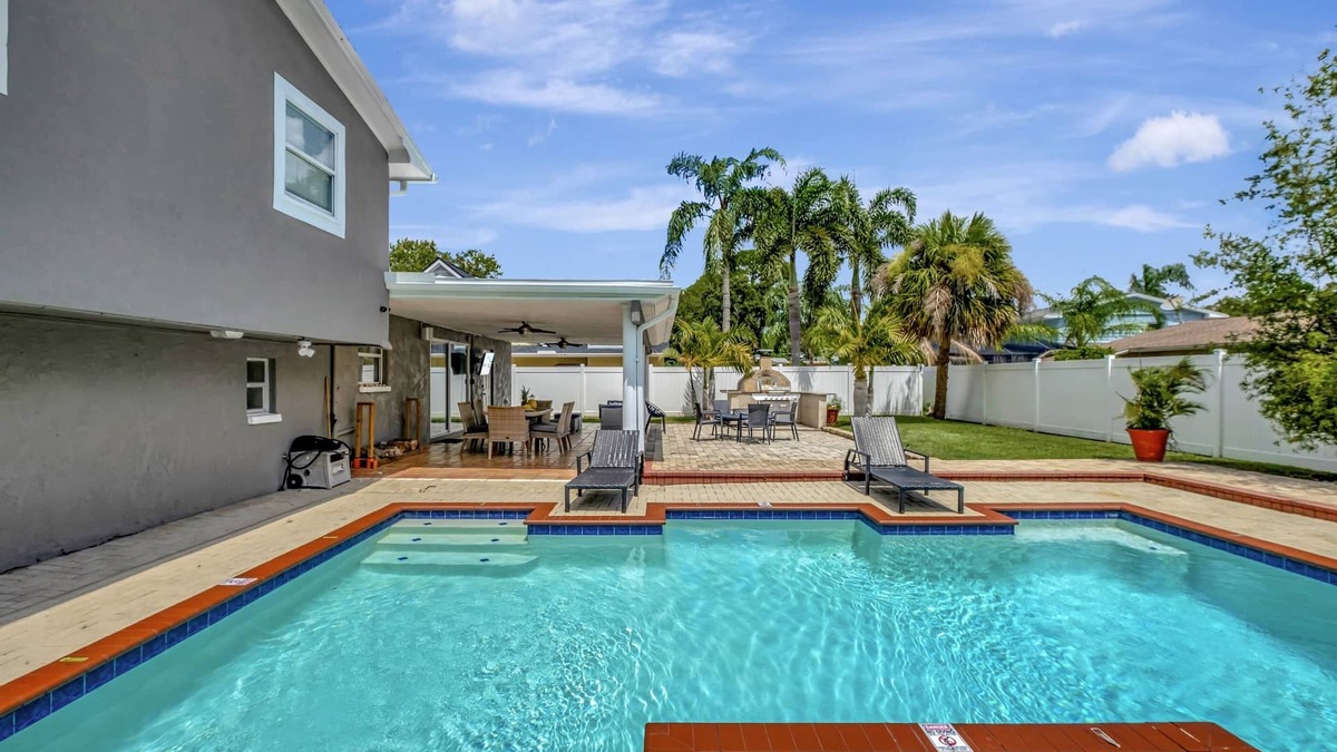 Bay Crest Park House | Luxury Heated Salt Pool House in Perfect Location