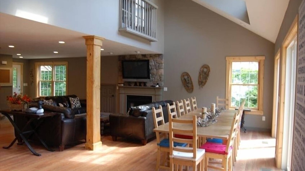 Moultonborough House | Luxury High-End Winnipesaukee Lakefront Sleeps 14 - Ideal For Large Families
