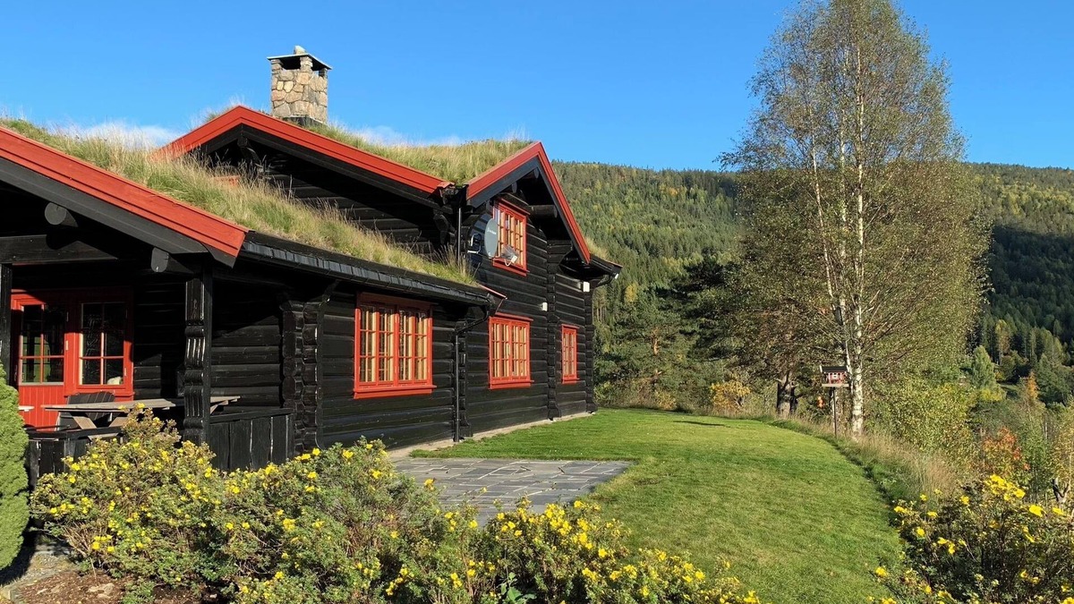 Dølemo House | Luxury hillside family home with panoramic views, sauna & hot tub