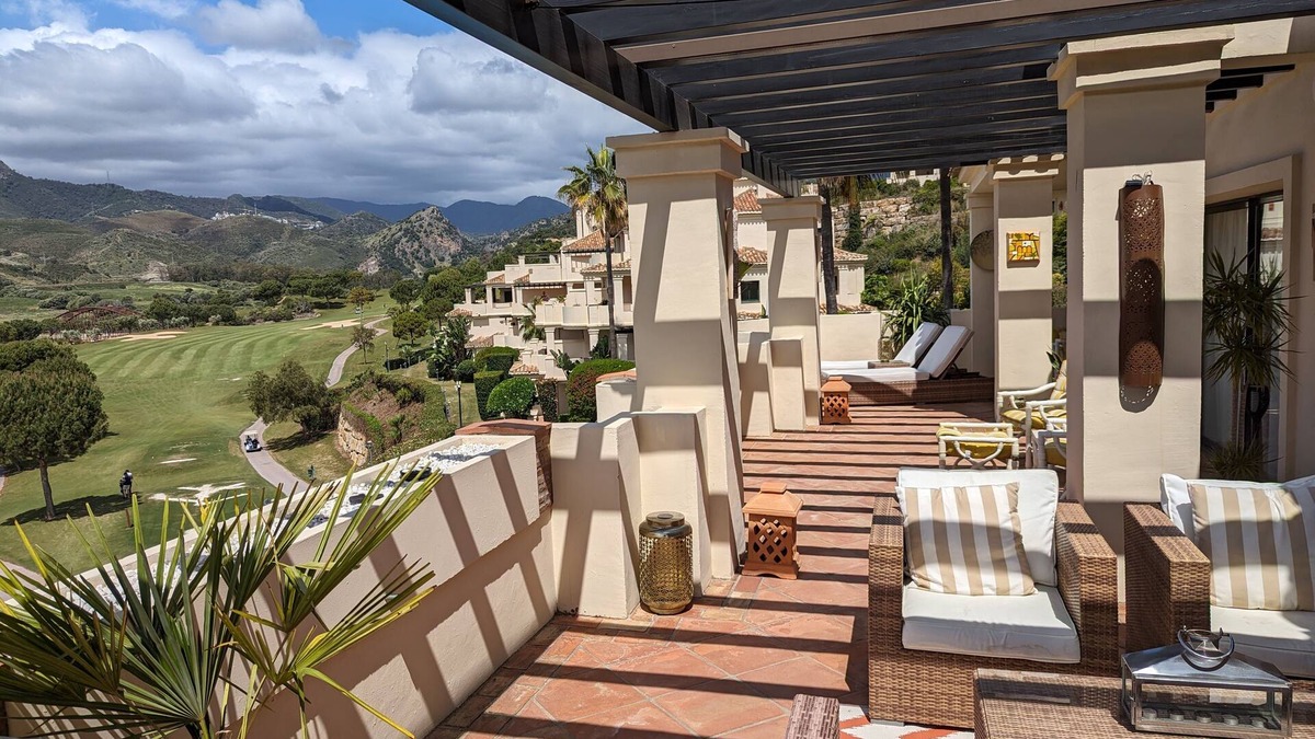 Benahavis Apartment | Luxury Holiday Apartment in Capanes del Golf