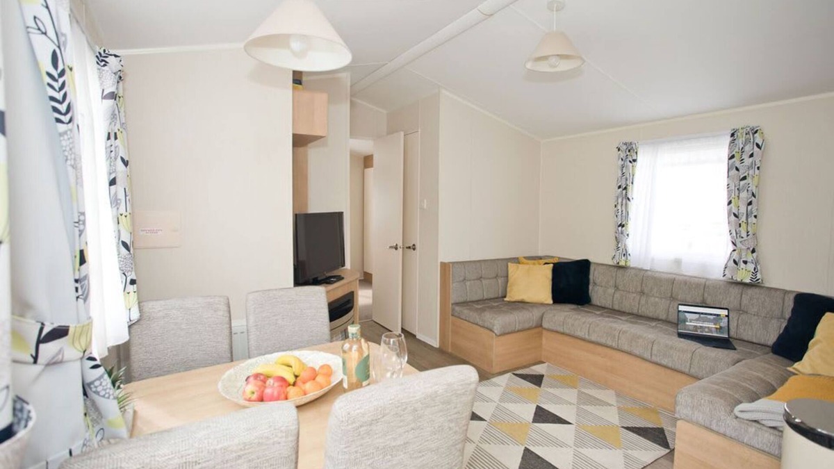 Ringwood Ski Chalet | Luxury holiday retreat set within Oakdene Forest