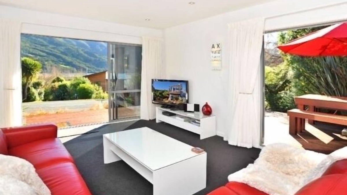 Linkwater House | LUXURY HOLIDAY HOME ON QUEEN CHARLOTTE DRIVE