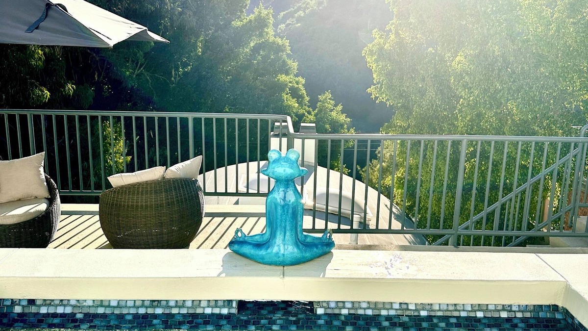 Hollywood Hills West House | Luxury Hollywood Hills Retreat!