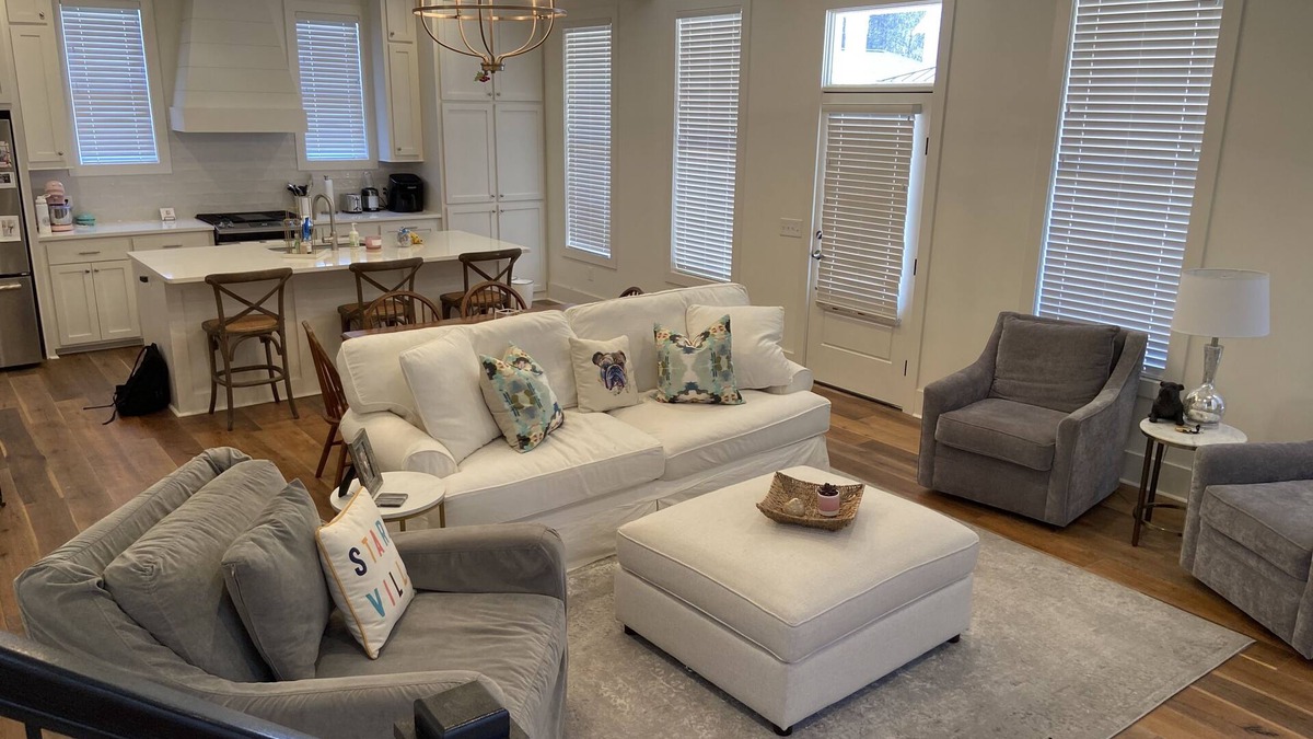 Starkville House | Luxury home— 5 minutes to Mississippi State!