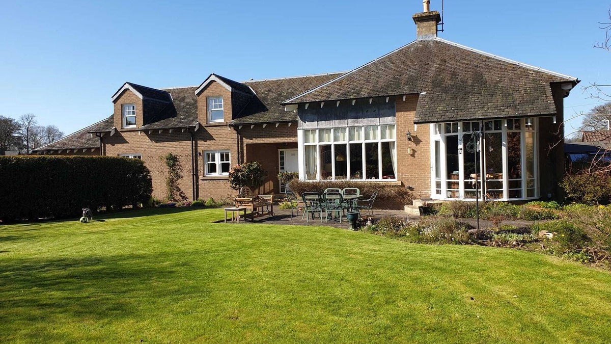 Cupar House | Luxury home for a golfing or family vacation near St Andrews.