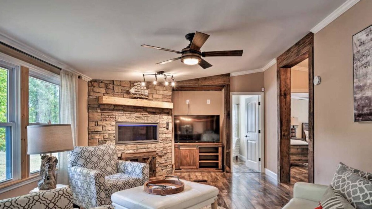 Fort Mill House | Luxury home getaway near Ballantyne