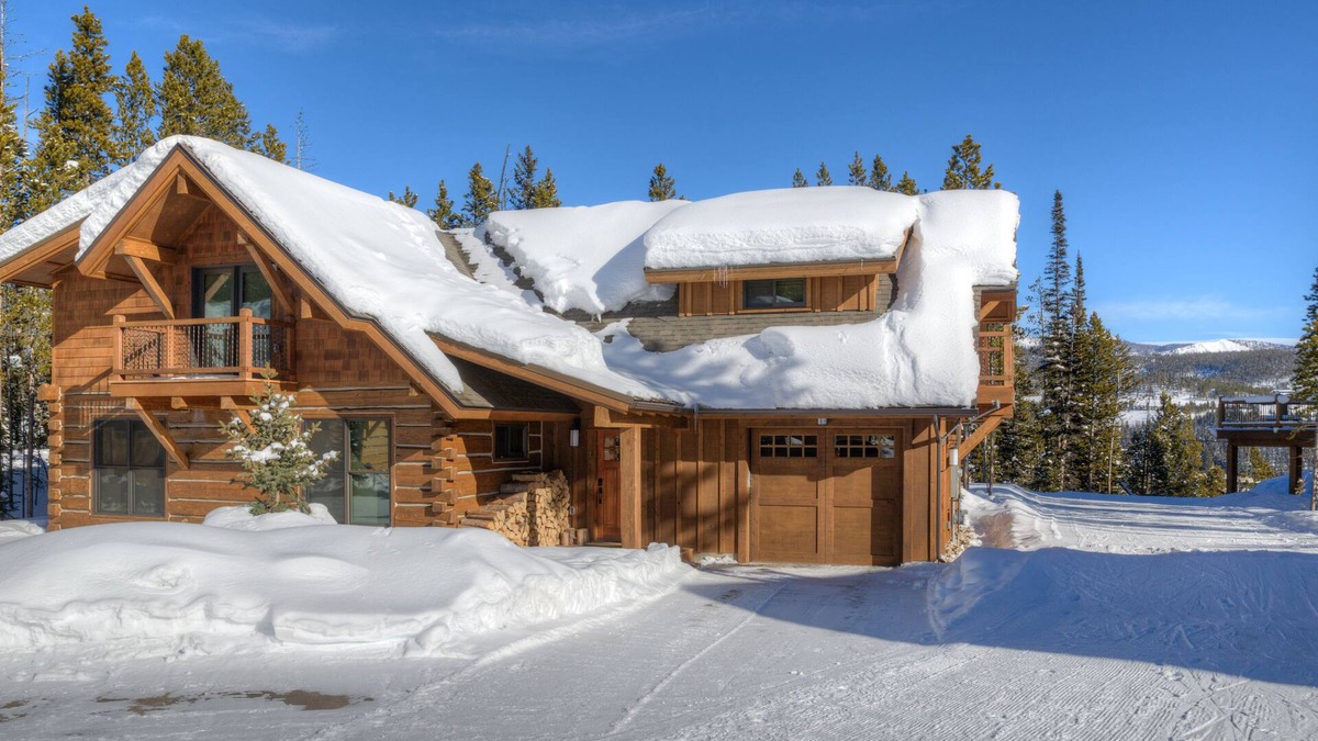 Powder Ridge House | Luxury Home, Ideal Winter Ski-in/Ski-out or Summer Basecamp