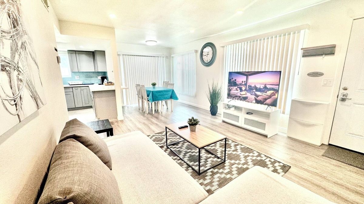 Orange Apartment | Luxury home near Disney land. Entire place!n