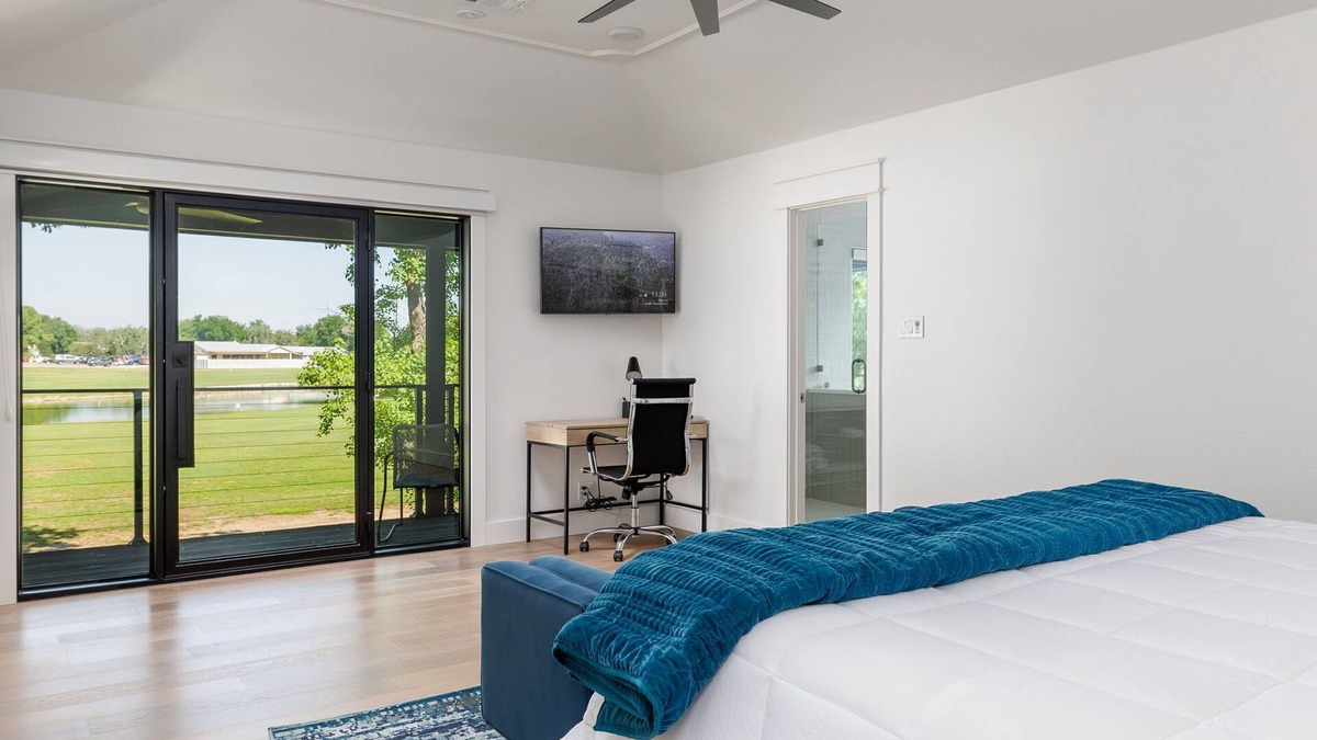 Salado House | Luxury Home on Golf Course