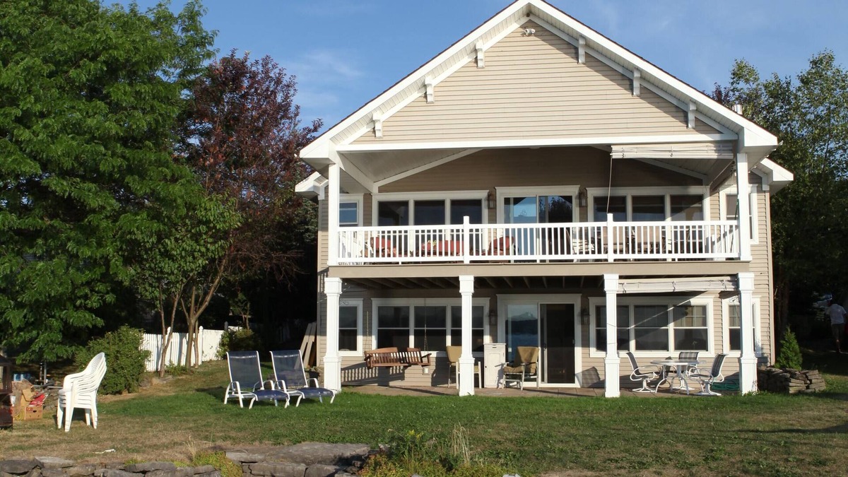 Town of Oswegatchie House | Luxury home on St. Lawrence river.