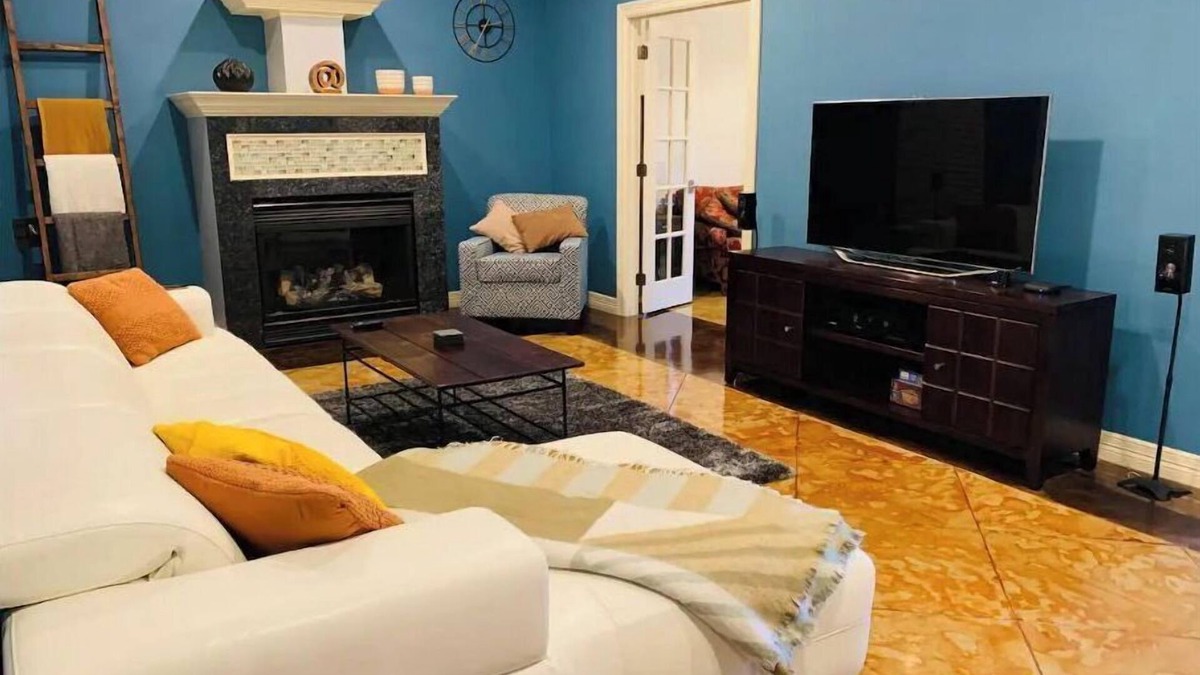 Oak Lawn House | Luxury home, Pool & Spa, steps from Cedar Springs